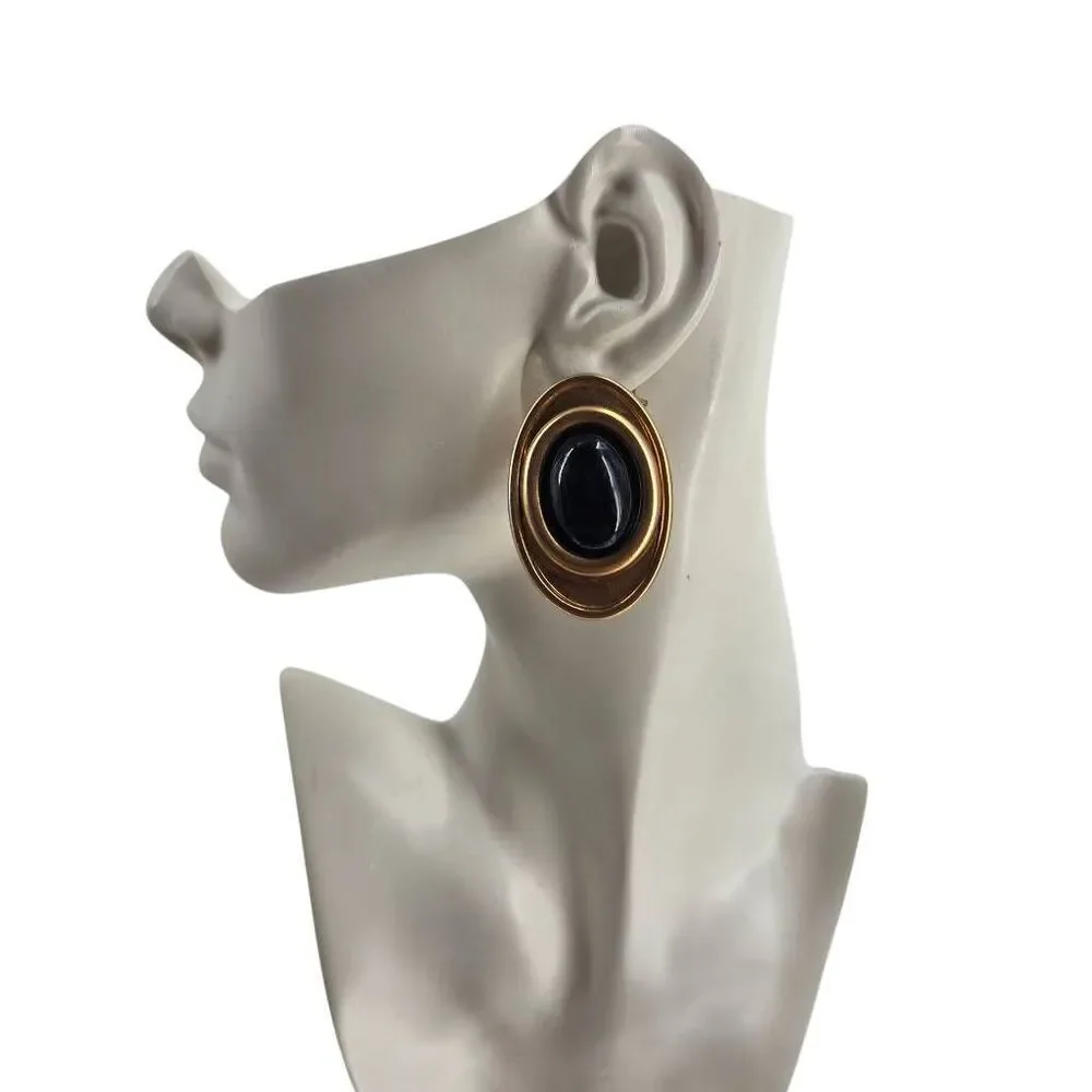 Vintage 1980s Bold Black and Gold Oval Clip-On Earrings